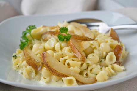 Muschelnudeln mit Birne und Gorgonzola