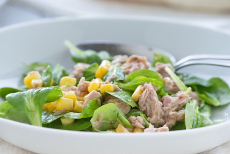 Vogerlsalat mit Thunfisch