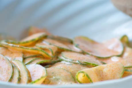 Roter Gurkensalat