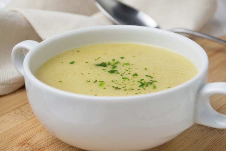 Einfache Grießsuppe