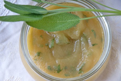 Salbei-Apfel-Sauce