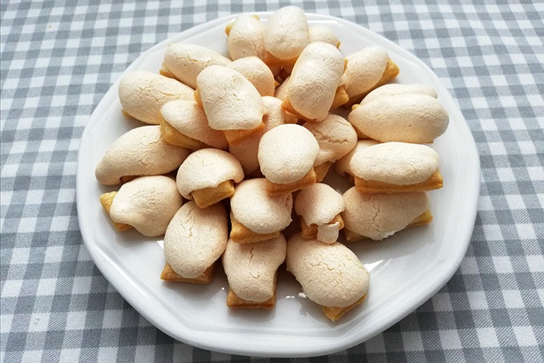 Butterstangerl mit Eisbelag