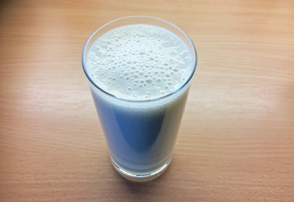 Mandelmilch mit Honig