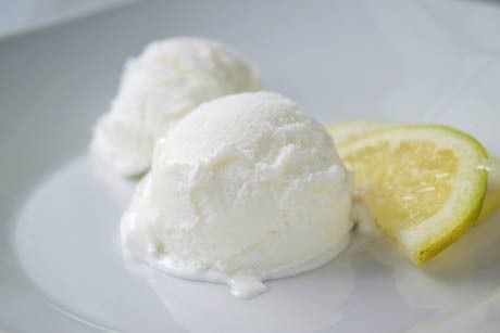 Buttermilch-Eis