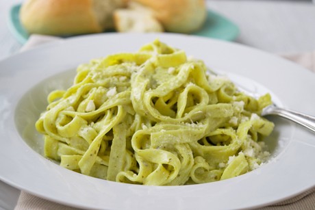 Linguine mit Bärlauchsauce