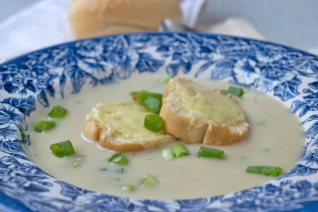 Mostsuppe mit Zwiebel