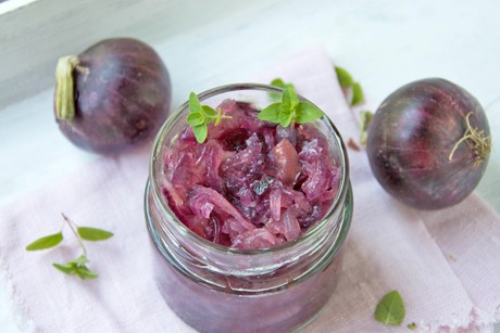 Rotes Zwiebelgemüse