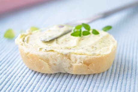 Oregano-Butter
