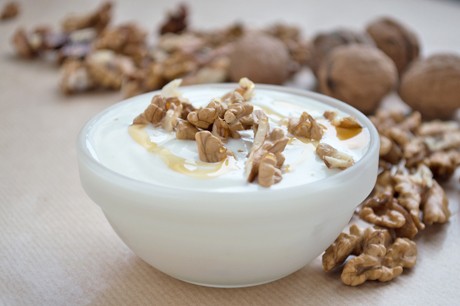 Joghurt mit Nüssen