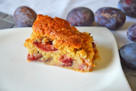 Weißer Schokolade-Zwetschkenkuchen