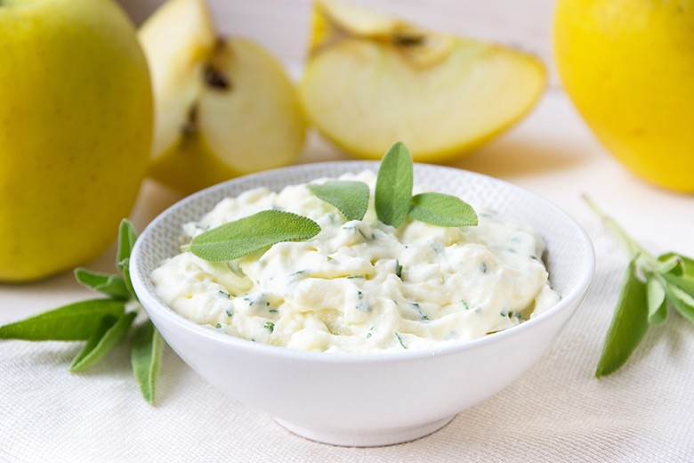 Apfelcreme mit Salbei