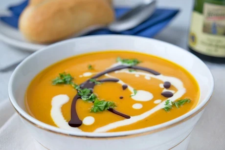 Linsen-Kürbis-Cremesuppe