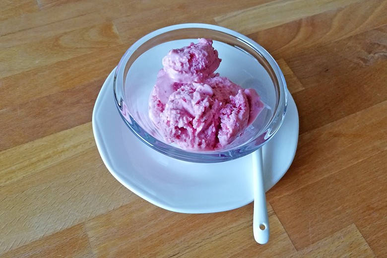 Himbeer-Eis-Schaum