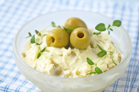 Oliven-Kräuter-Butter