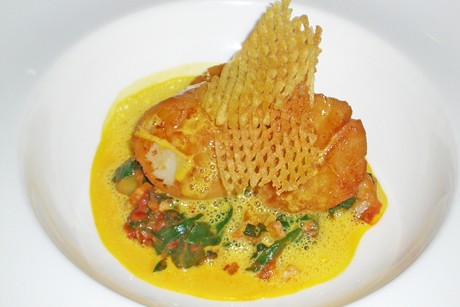 Jakobsmuscheln in feuriger Chili Knoblauchsauce