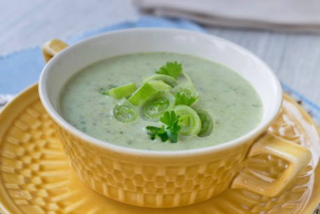 Frühlingszwiebelsuppe