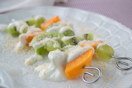 Kokos-Fruchtspieße