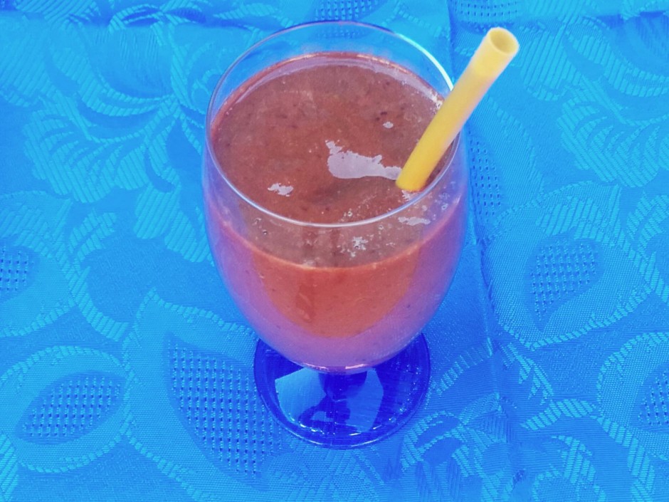Nektarine-Zwetschke-Paprika Smoothie