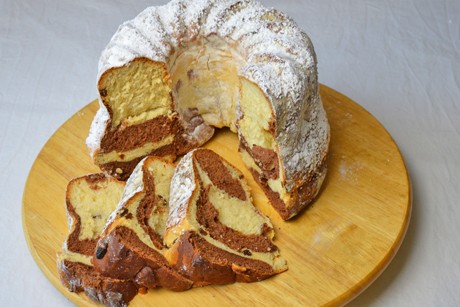 Rosinen-Marmor Gugelhupf