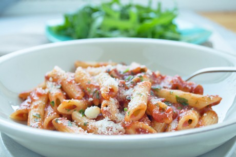 Einfache Pastasauce mit Kräutern