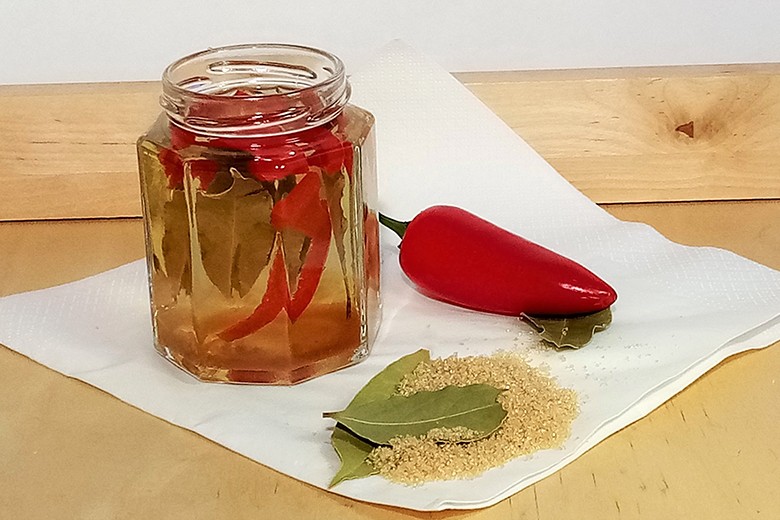 Feuriger Chili-Essig