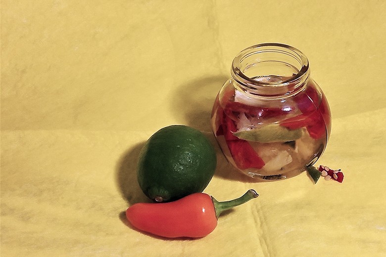 Limetten-Chili-Essig