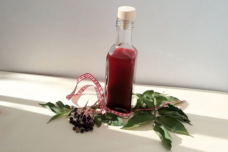 Holunder-Essig mit Balsamico
