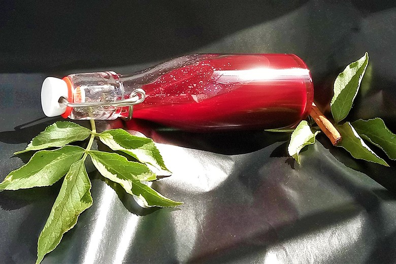 Holunderbeeren-Essig