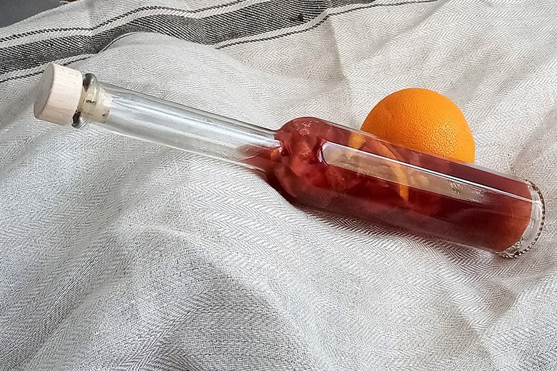 Rotwein-Orangen-Essig