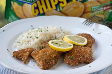Schnitzel in Tortillachipskruste