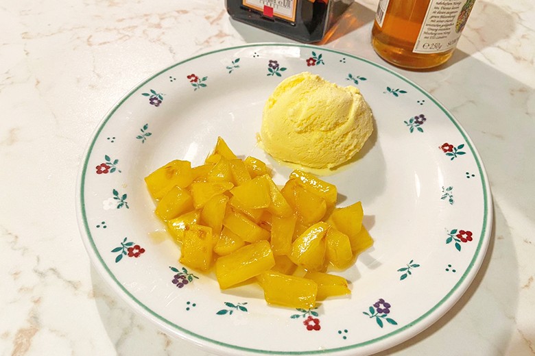 Hot Mango Dessert
