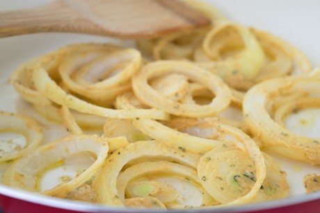 Senf-Zwiebelringe