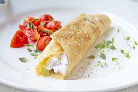 Kartoffelpalatschinken mit Topfen-Gemüse Füllung