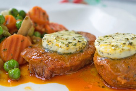 Petersilien-Knoblauch-Butter
