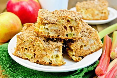 Apfel-Rhabarberkuchen
