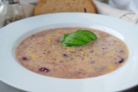 Bohnen-Mais-Suppe