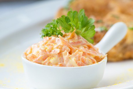 Knoblauch-Karotten-Dip