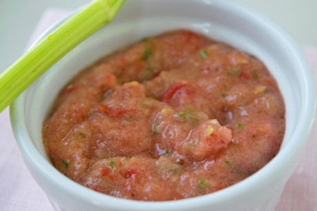 Basische Tomaten-Kaltschale