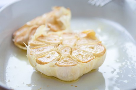 Gebackener Knoblauch