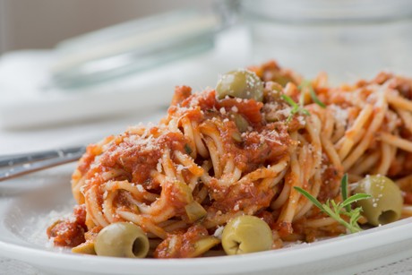 Tomaten-Oliven-Sauce