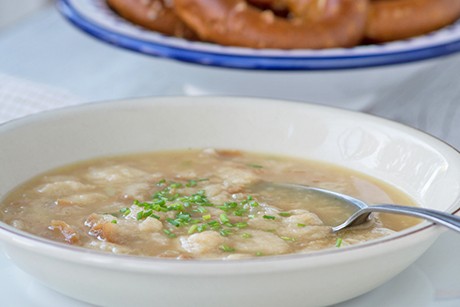 Bayrische Brezensuppe