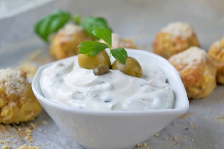 Kapern-Oliven-Dip