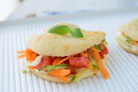 Gefüllte Pita-Brötchen
