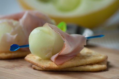 Schinken-Melonen-Spiesse