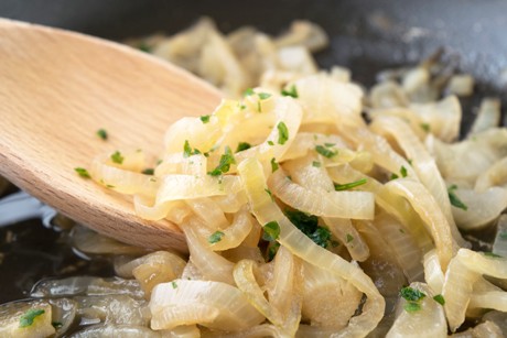 Zwiebel mit Estragon