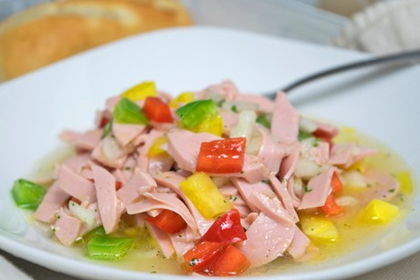 Paprika-Wurst-Salat