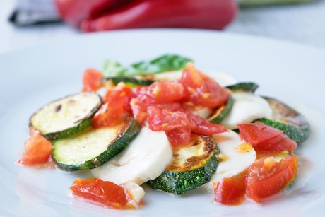 Mozzarella mit Tomatensalsa