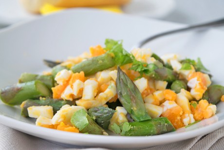 Spargel mit Eiersauce