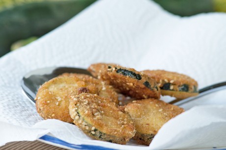 Zuchinischeiben mit Käsepanade