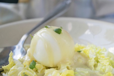 Eier mit Senfsauce